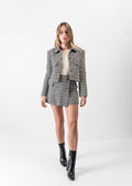 SHORT CON SOBREFALDA
