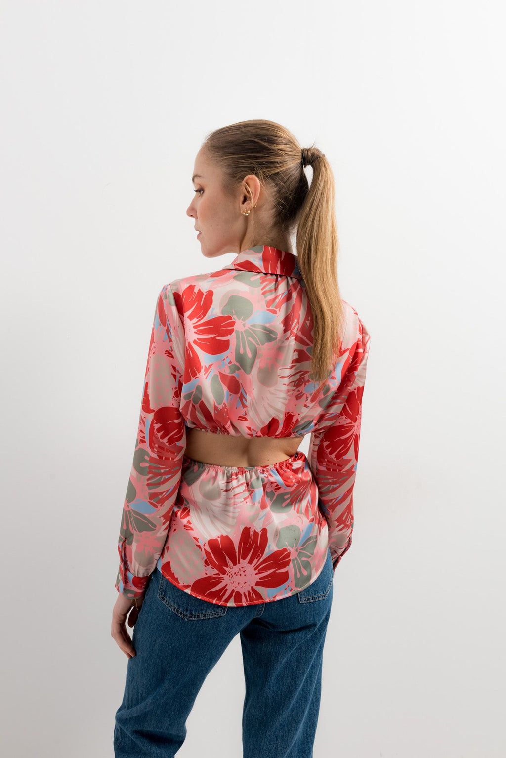 CAMISA ESTAMPADA CUT OUT
