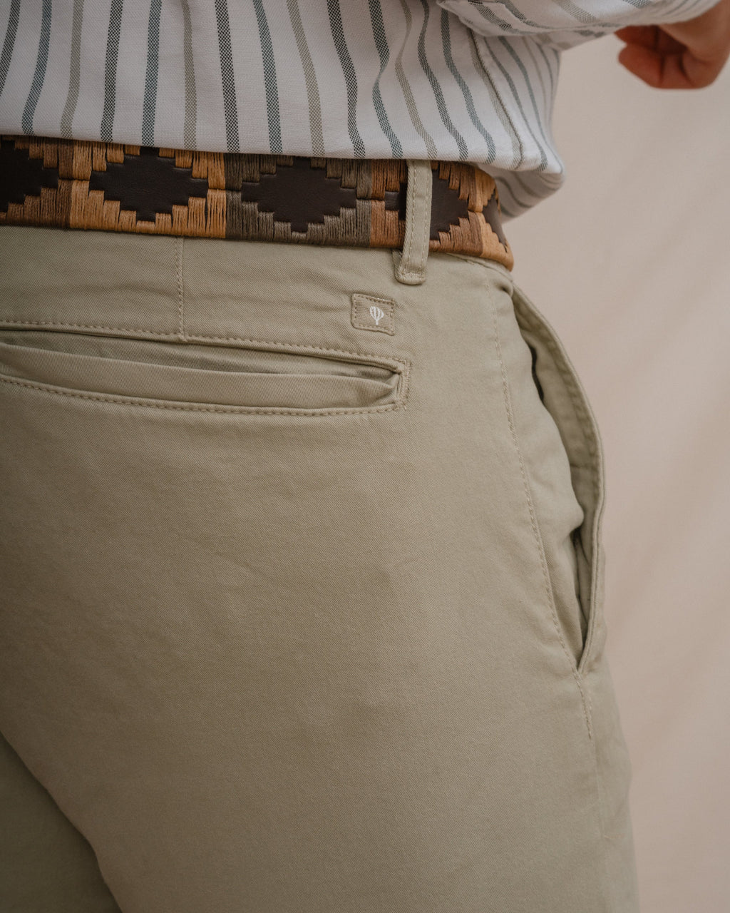 CHINO BÁSICO SLIM VERDE