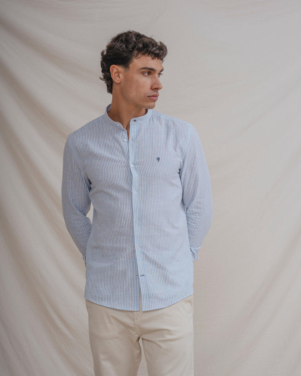 CAMISA CUELLO MAO LINO RAYA CELESTE