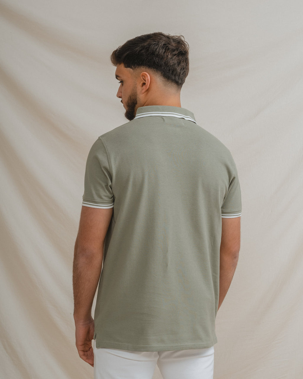 POLO BÁSICO VERDE PIQUÉ LÍNEA