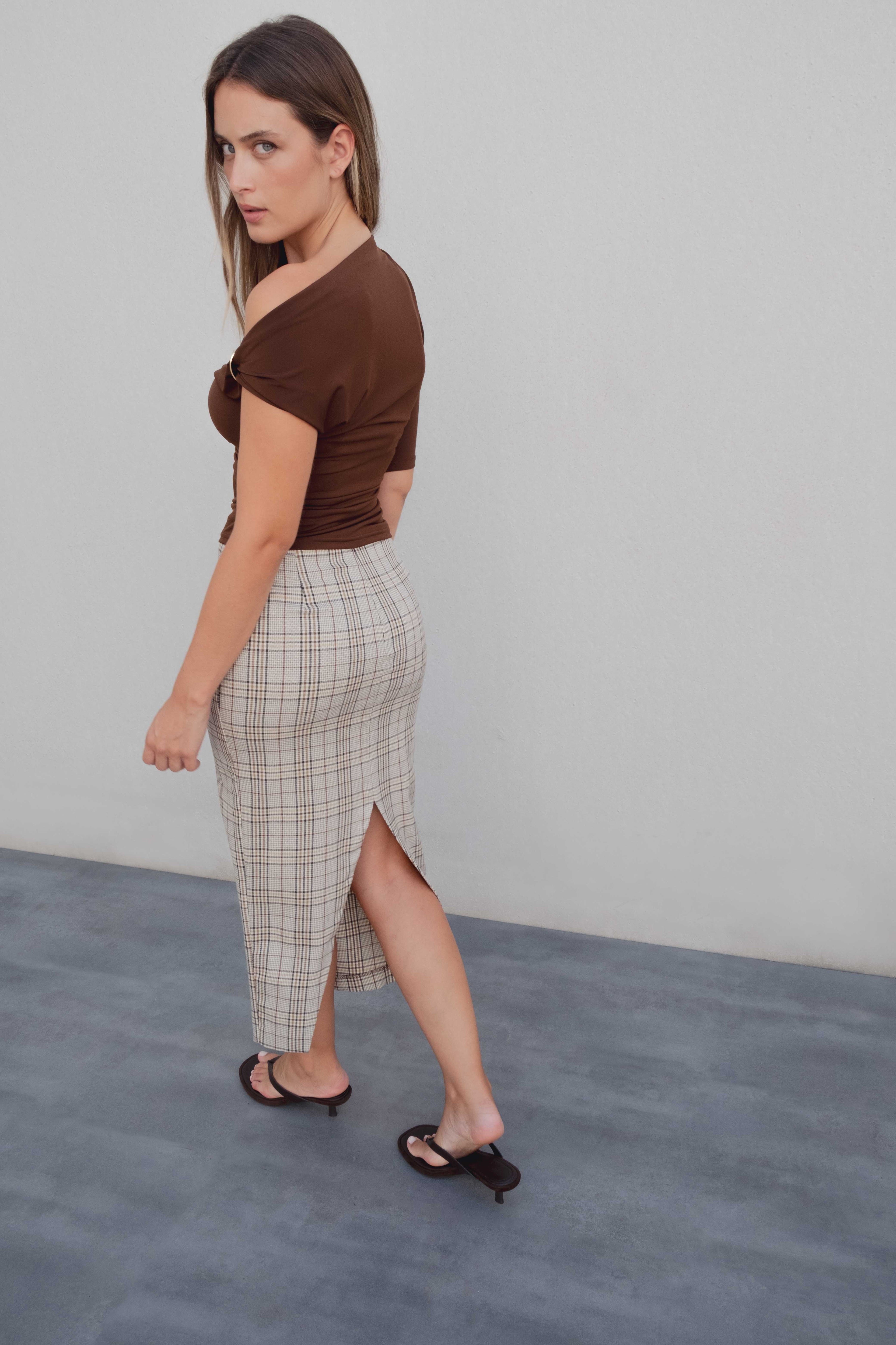 FALDA MIDI CUADROS
