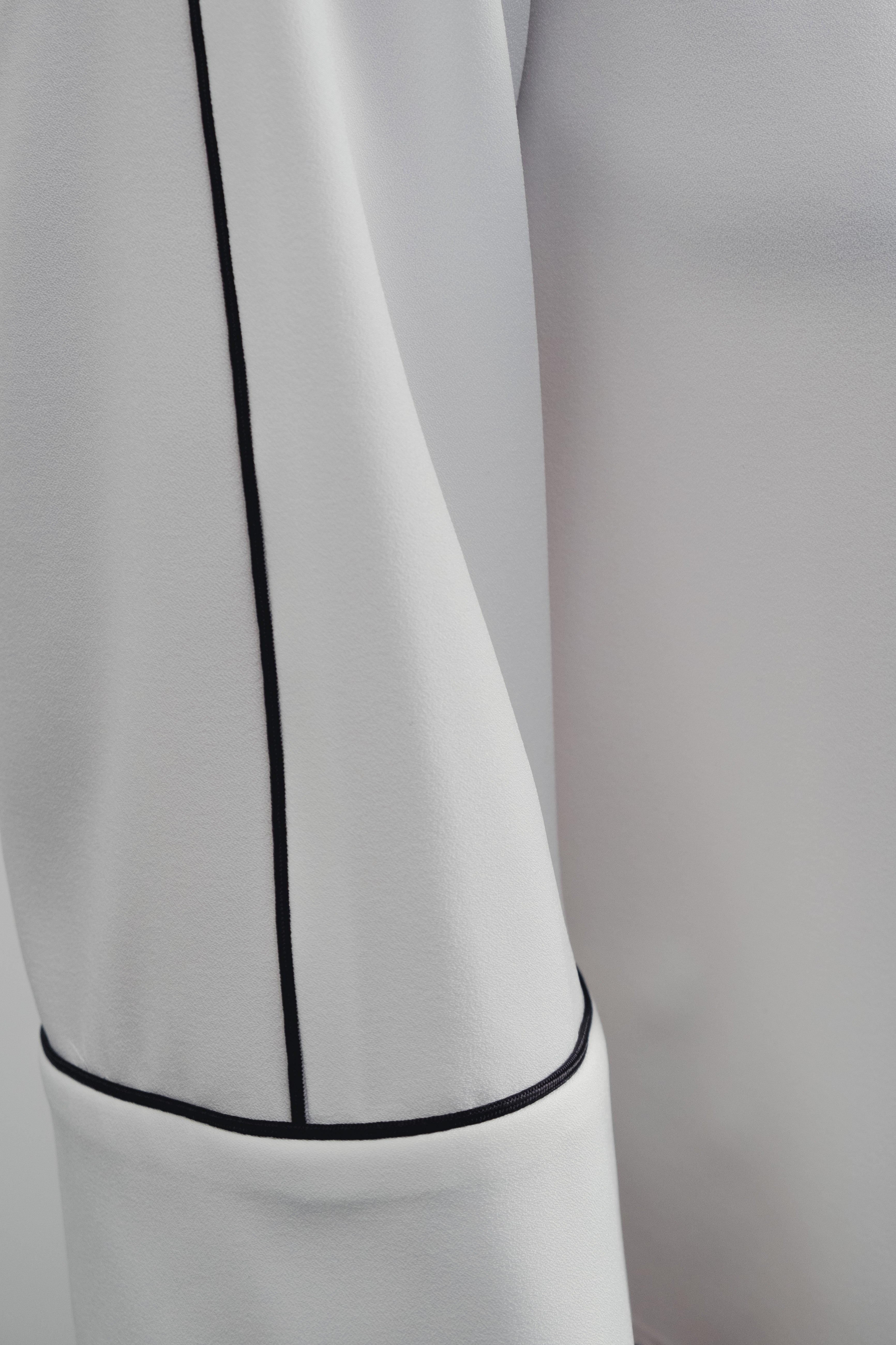 BLUSA VIVOS CONTRASTE