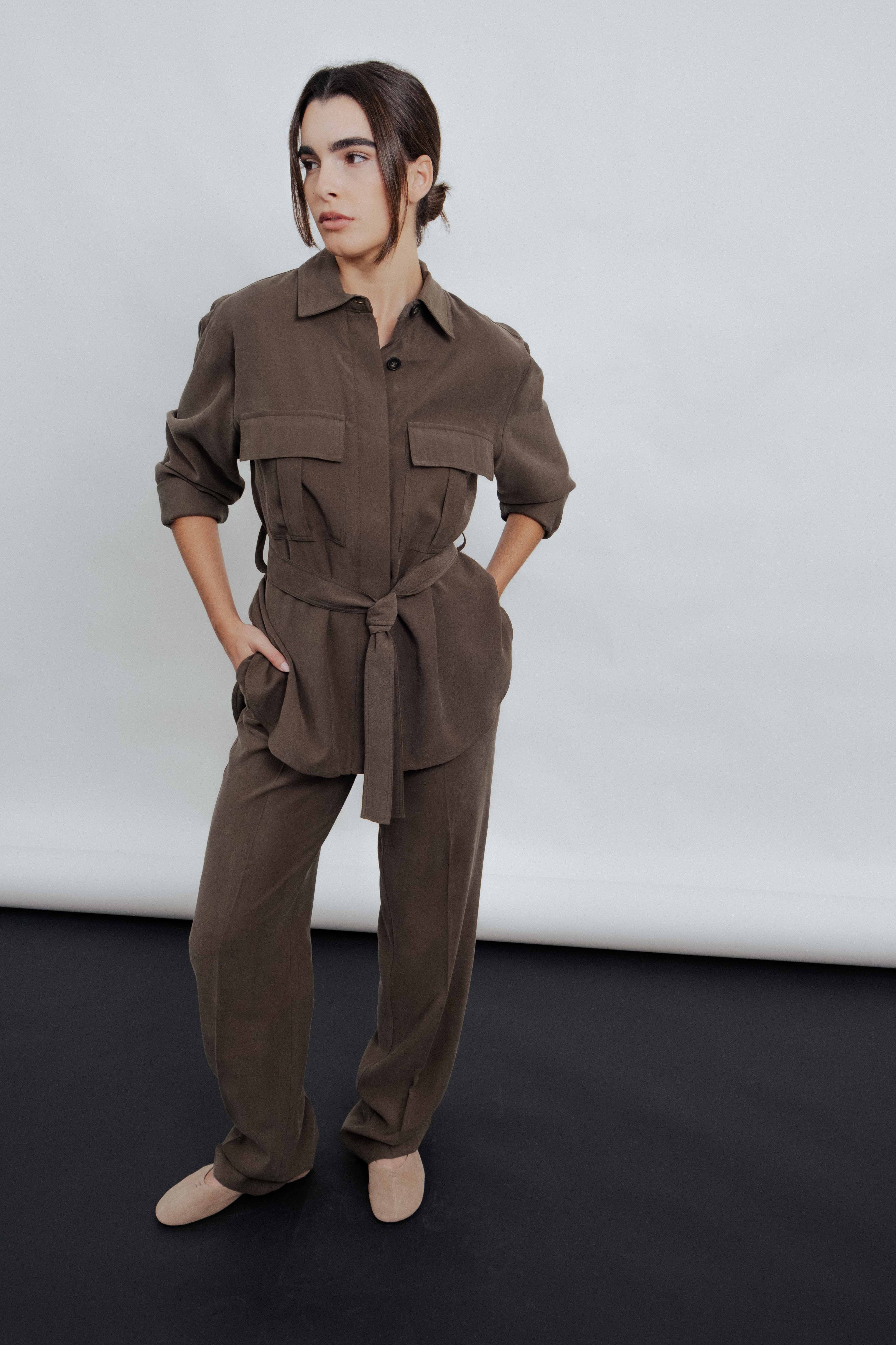 CHAQUETA BOLSILLOS