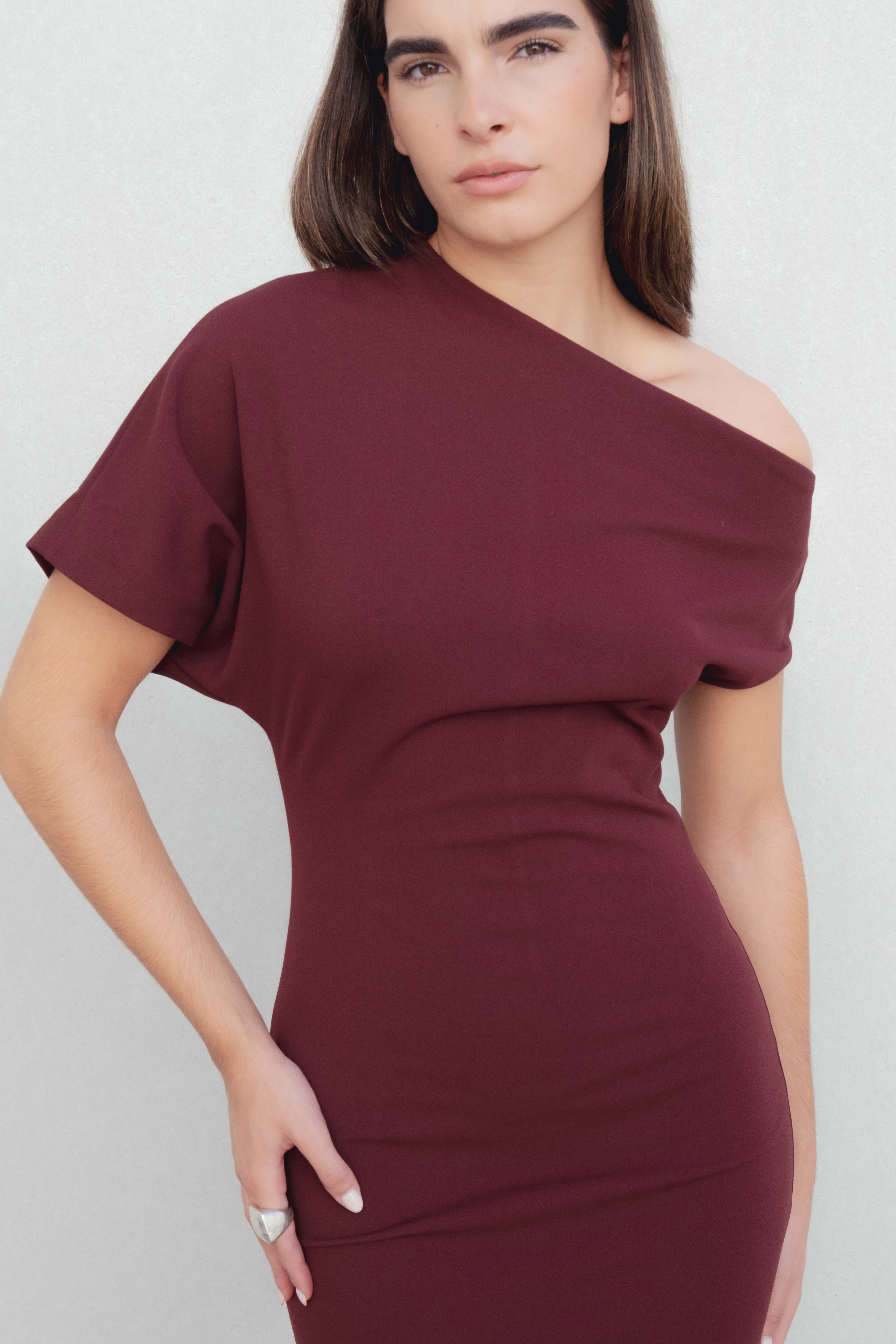 VESTIDO ASIMETRICO